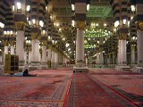 Masjid Nabvi مسجدِ نبوی صلیٰ اللہ علیہ وسلم  کا اندرونی منظر