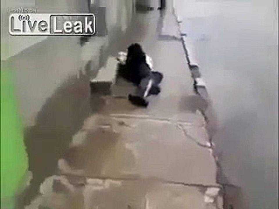 Say rượu bị chó làm nhục