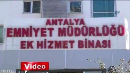 'Savcıyız' Diyerek Kadını Dolandırdılar