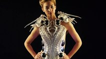 3D-printed robotic spider dress keeps creeps at bay