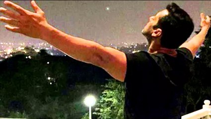 Salman Khan Poses With Arms Wide Open