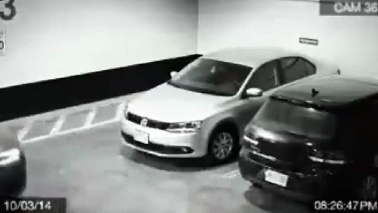 Comment se garer dans un parking complet !