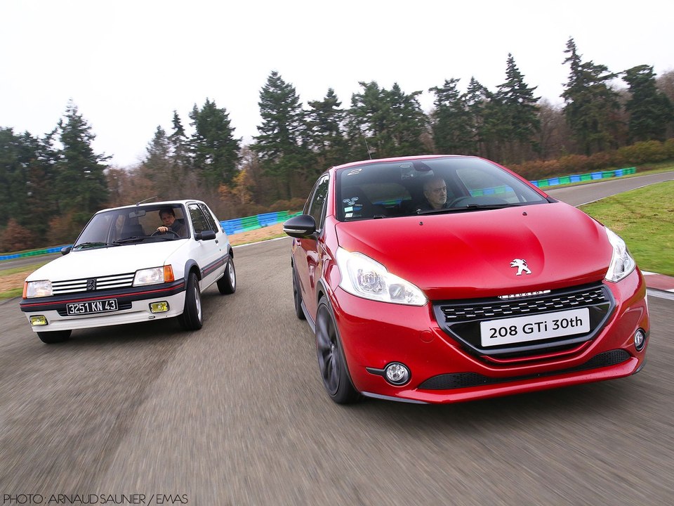 La Peugeot 208 GTi 30th défie à la 205 GTI