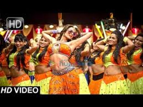 'Fashion Khatam Mujhpe' Video Song | Dolly Ki Doli Movie | T-series