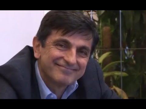 Napoli - Ma tu di che segno sei? - Il nuovo film di Vincenzo Salemme (23.12.14)