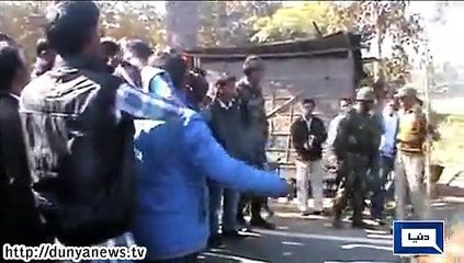 Dunya News - India: People protest against militant attacks