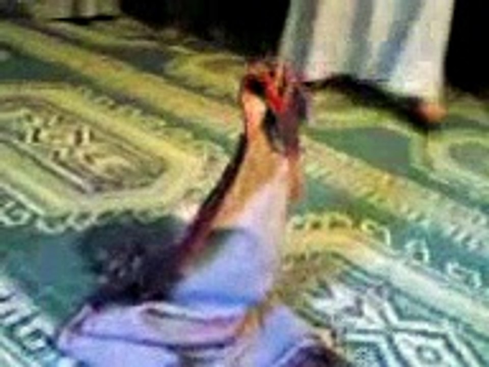 Allah Ho Akabar! Jin Is Doing Ibadat In Masjid e Jin In Makkah