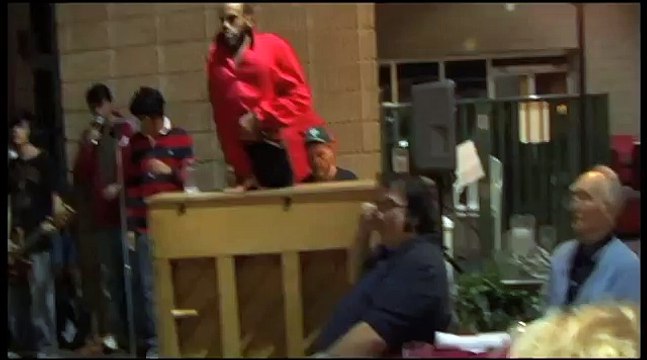 Terry Padgett sings White Christmas at Elvis Day video