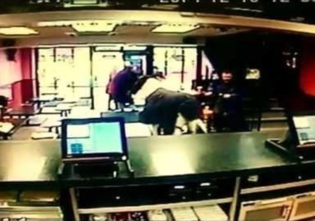 Runaway Horse Wanders Into Irish Restaurant