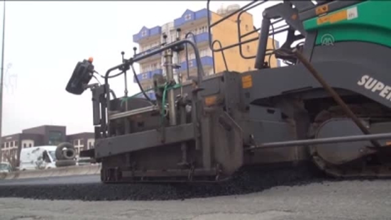 Silopi'de Asfaltlama Çalışması