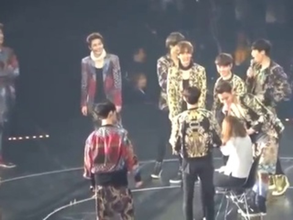 141225 EXO Dance Battle + Black Pearl + XOXO @ The Lost Planet  in Tokyo