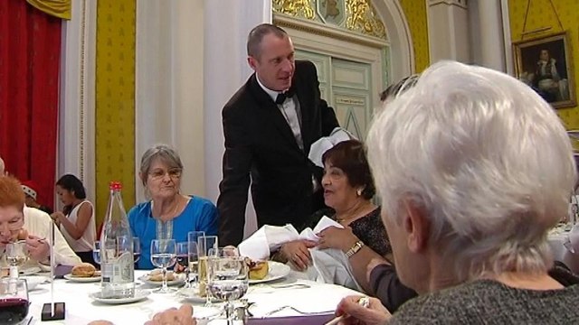 Noël: L'association Petits Frères des Pauvres organise des repas