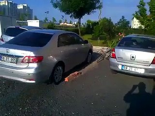 Türk işi Kapalı Otopark