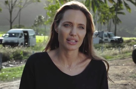 Invincible - Interview Angelina Jolie VO