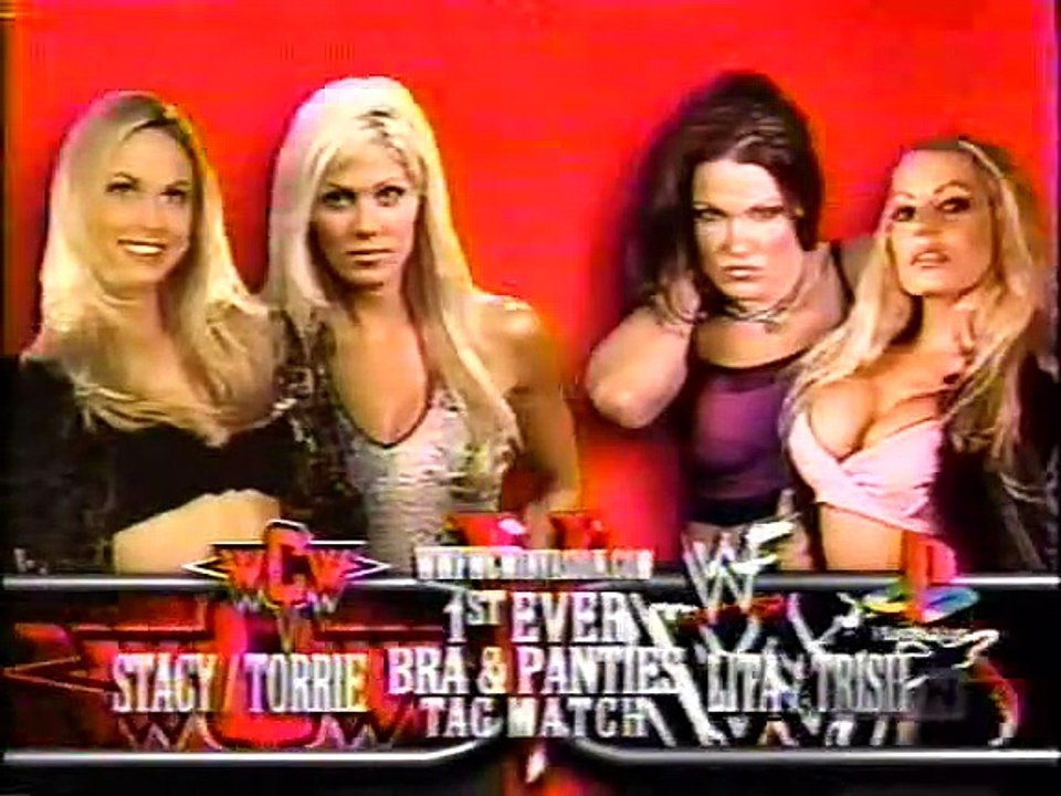 trish stratus smackdown 7.12.2001.