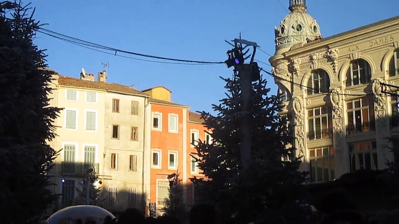 Les enfants appellent le Père Noël