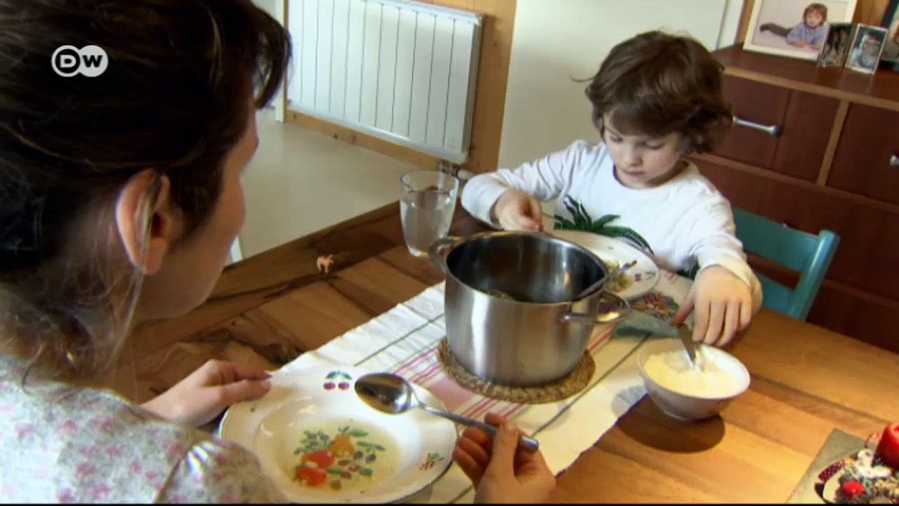 Ein Holzhaus in der Nähe von Budapest | Euromaxx