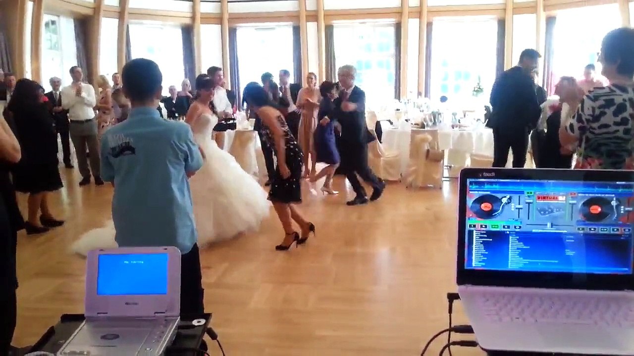 ITALIENISCHE DEUTSCH LIVE MUSIK HOCHZEIT BAND ITALIENISCHE TRIO_DUO_ONDEBLUE LIVE SÄNGERIN_