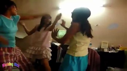 Desi college girls dance scandal (hd)must watch