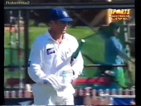 Shane Warne gets Mark Taylor out, mega rare video! - YouTube