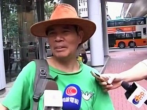 Миллионы долларов разлетелись по дороге в Гонконге