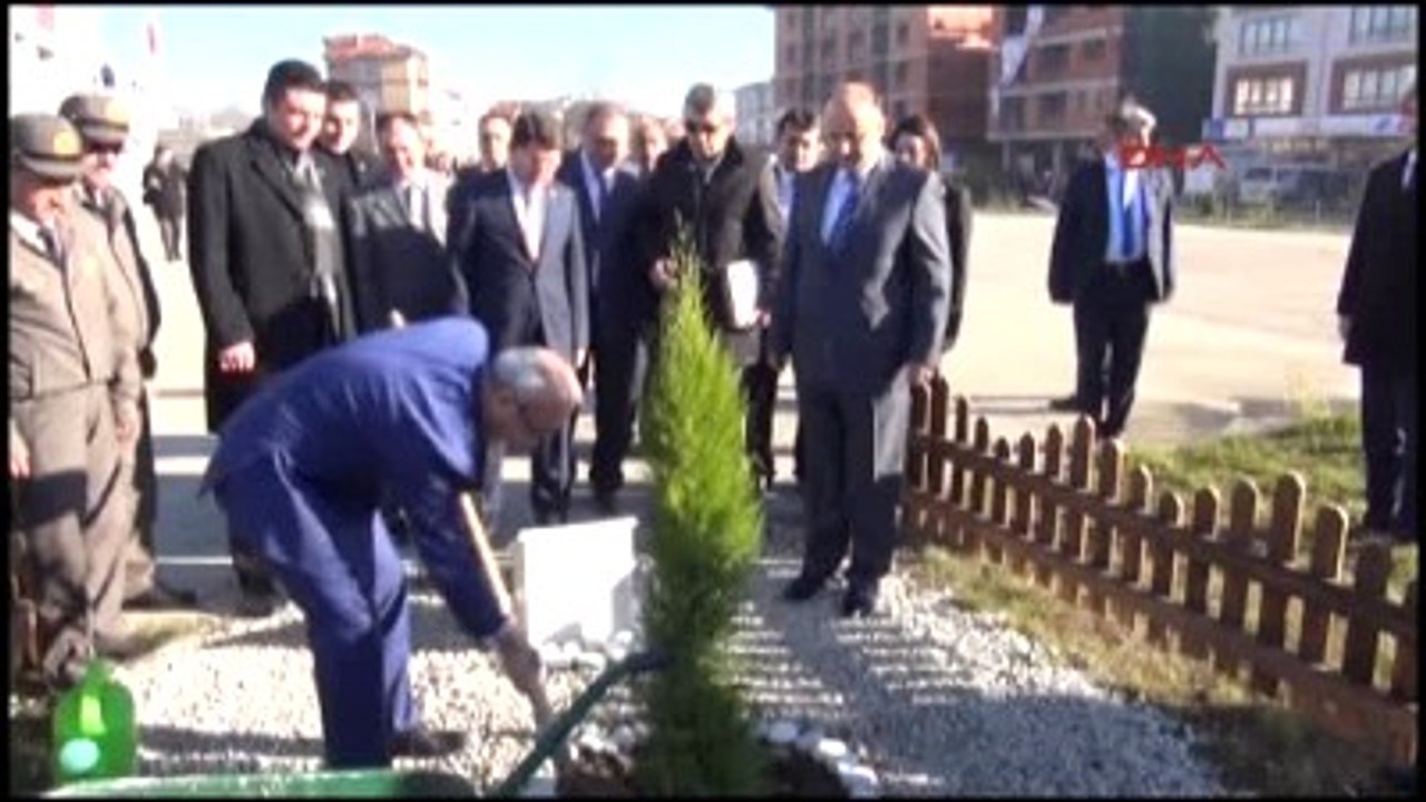 Bartın Bakan Elvan: İnternet Düzenlemesi Anayasa'ya Tamamen Uygun