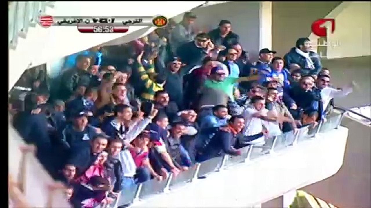 Que aula de contra-ataque, na Tunísia! No melhor estilo merengue!