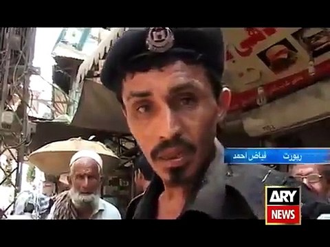 From Last 5 Years A Mentally Retarded Person is Controlling Traffic in Peshawar