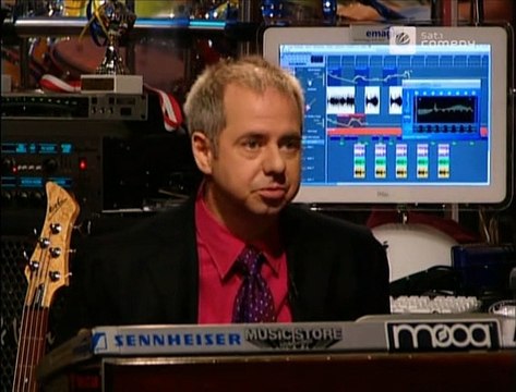 Die Harald Schmidt Show - 1277 - 2003-07-11 - Urlaubsziele der Mitarbeiter, Hilfsmittel gegen Tinnitus