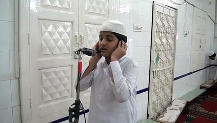 Best Azan in pak2015شاگرد قاری صدیق بلوچ قصور