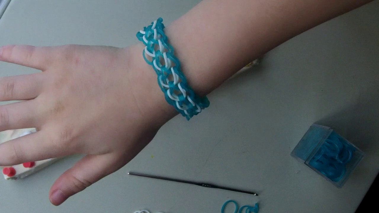 Dragon Scale rainbow loom tutorial - no loom!