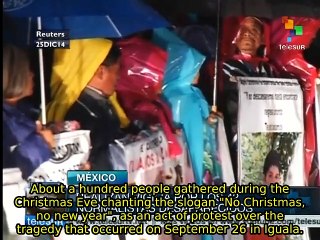 Ayotzinapa students' families protest outside presidential residence