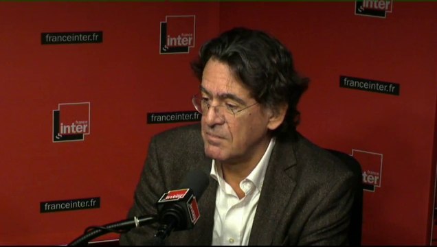 Luc Ferry : Hollande a perdu deux ans avec Jean-Marc Ayrault