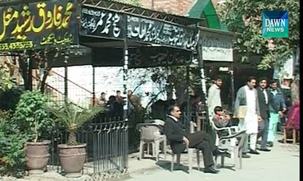 Arrest warrant issued for Lal Masjid cleric Maulana Abdul Aziz