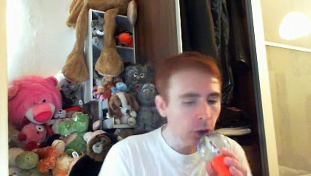 Wiwi égratigne dis moi de Julien Thiébaux