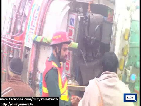 Dunya News - Dense fog claims 17 lives in traffic accidents