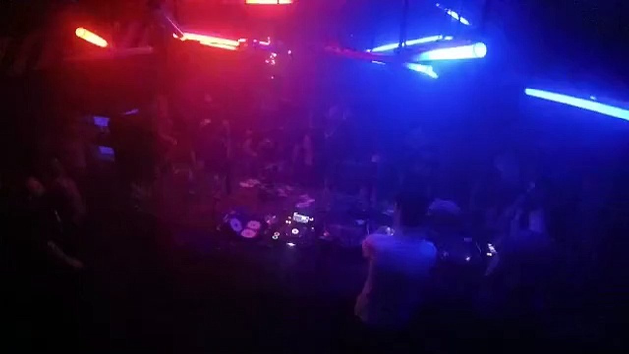 Dilivius lenni b2b pk45 @ club zooma