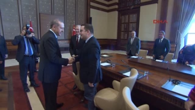 Galatasaraylı Yöneticiler ve Futbolcular Cumhurbaşkanlığı Sarayı'nda-Ek