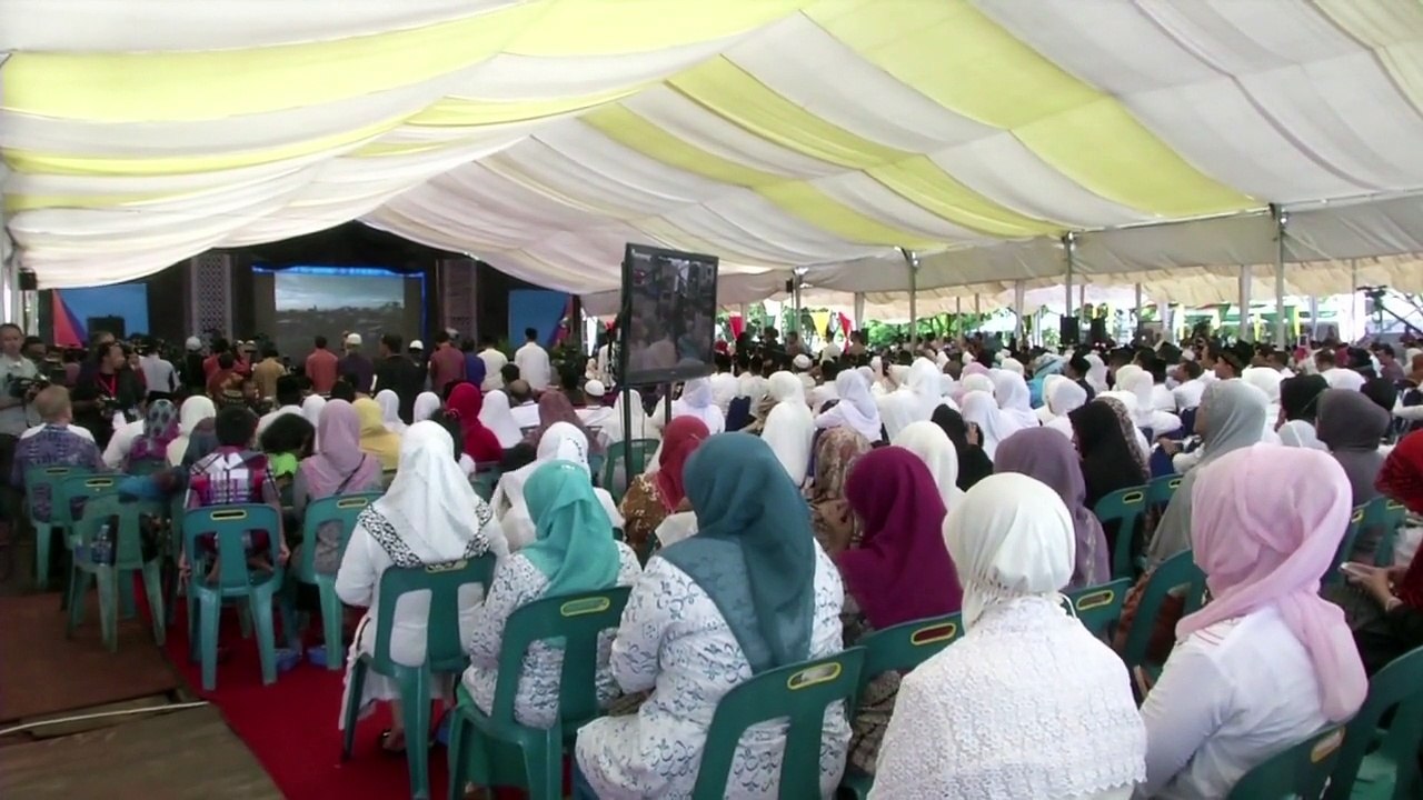 Zehn Jahre nach dem Tsunami: Gedenken an die Opfer