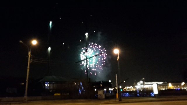 Samsung Galaxy Mega 2, тест камеры - Фейерверк