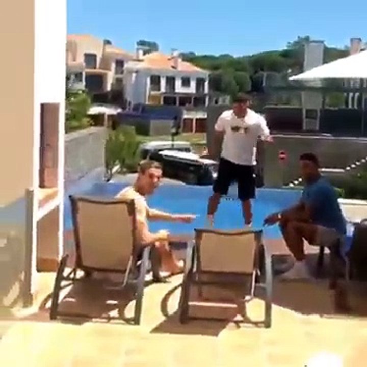 Alex Oxlade-Chamberlain, do Arsenal, imita dancinha de Daniel Sturridge