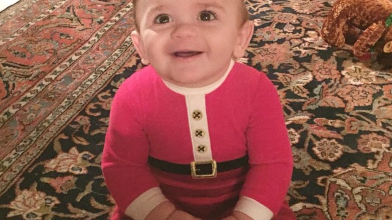 BABY'S FIRST CHRISTMAS!