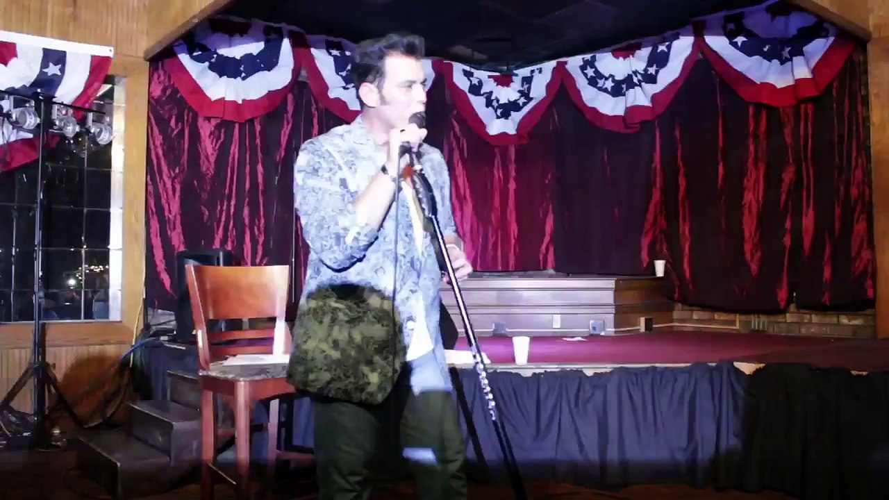 Franz Goovaerts sings Walkin IN Memphis Clarion Elvis Week 2014 video