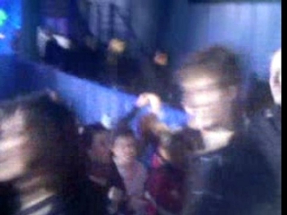 Le passage des Enfoires dans les tribune