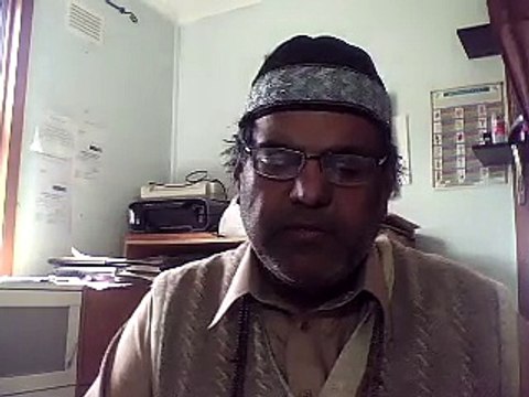 Basant explained to an Arab by a Punjabi Guy Maza na aye paysay wapis (kardain)