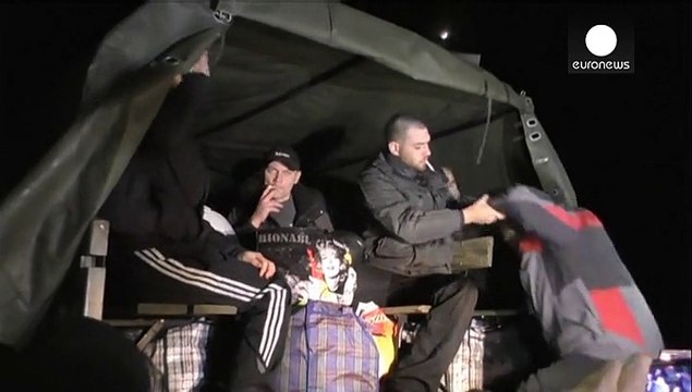 Ucranianos e separatistas pró-russos trocam prisioneiros