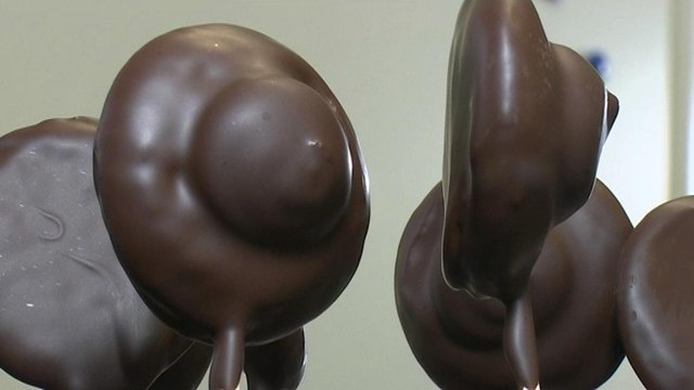 Cuisinez fêtes: sucettes de sablé breton au caramel et chocolat