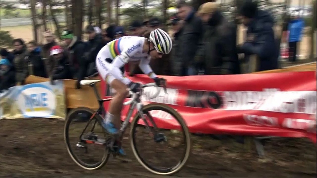 Cyclocross: vos gewinnt trotz reifenpanne