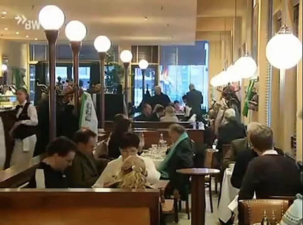 Strippenzieher und Hinterzimmer - Meinungsmacher im Berliner Medienzirkus