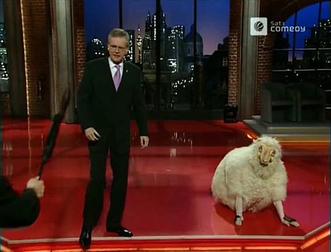 Die Harald Schmidt Show - 0885 - 2001-02-28 - Moses Pelham & Cassandra Steen, Das Gehalt von Harald Schmidt